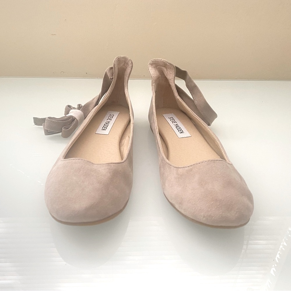 Steve Madden Blcome Light Gray Straps Leather Size 7M NWOT Ballet Flats - Picture 4 of 10